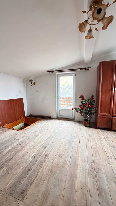 Продаж квартири, 2кім з ремонтом, 57.5кв м, вул Франка, Винники Львів