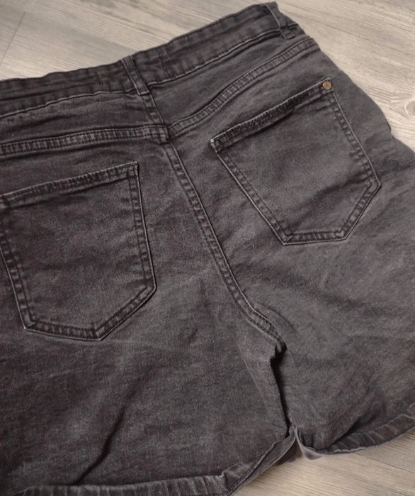 Spodenki/szorty Reserved 36