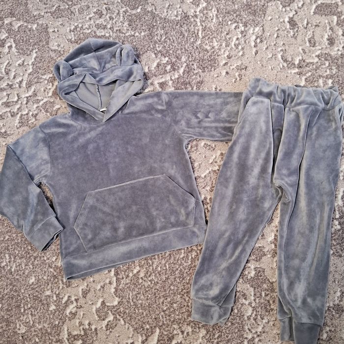 Одяг теплий пакетом для дівчинки розмір 92