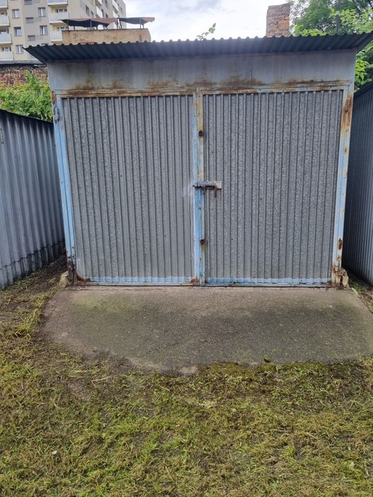 Sprzedam DUŻY GARAŻ 5 X 3 DG Centrum