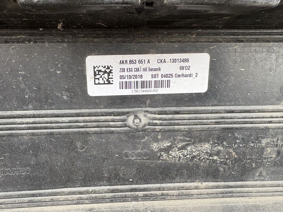 Решетка бампера audi a7 c8 s-line