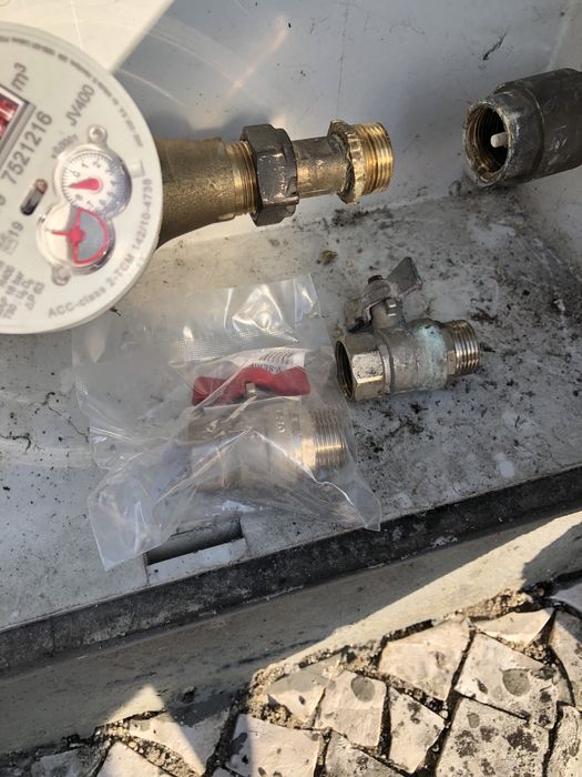 Serviços  de picheleiro / canalizador / Desentupimentos