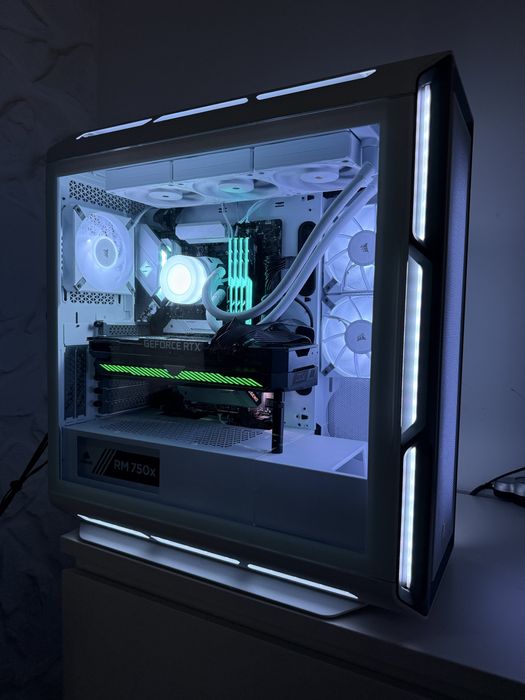 Corsair iCUE 5000T RGB Tempered Glass Branca