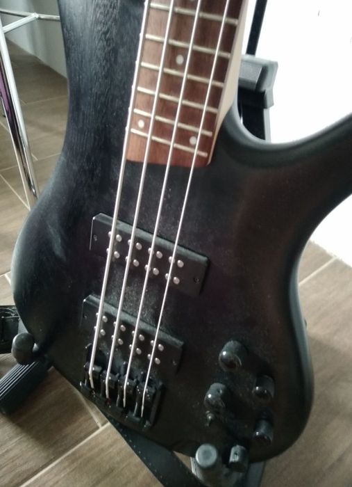 Gitara basowa Ibanez SR300EB