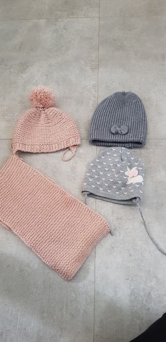 Czapki zimowe dla dziewczynki