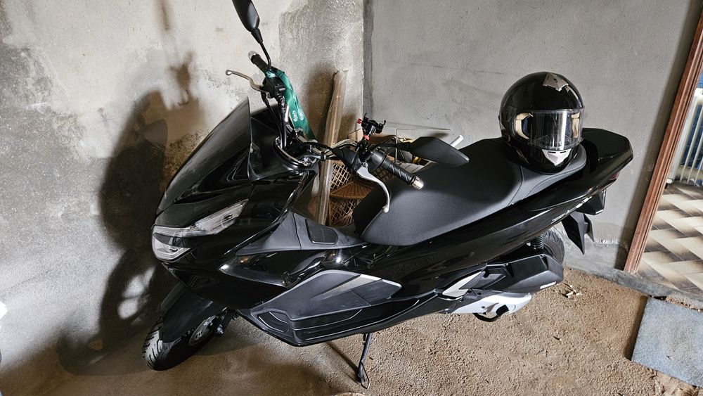 Honda PCX 125 ano  2019  Muito bem cuidada,econômica pronta para rodar