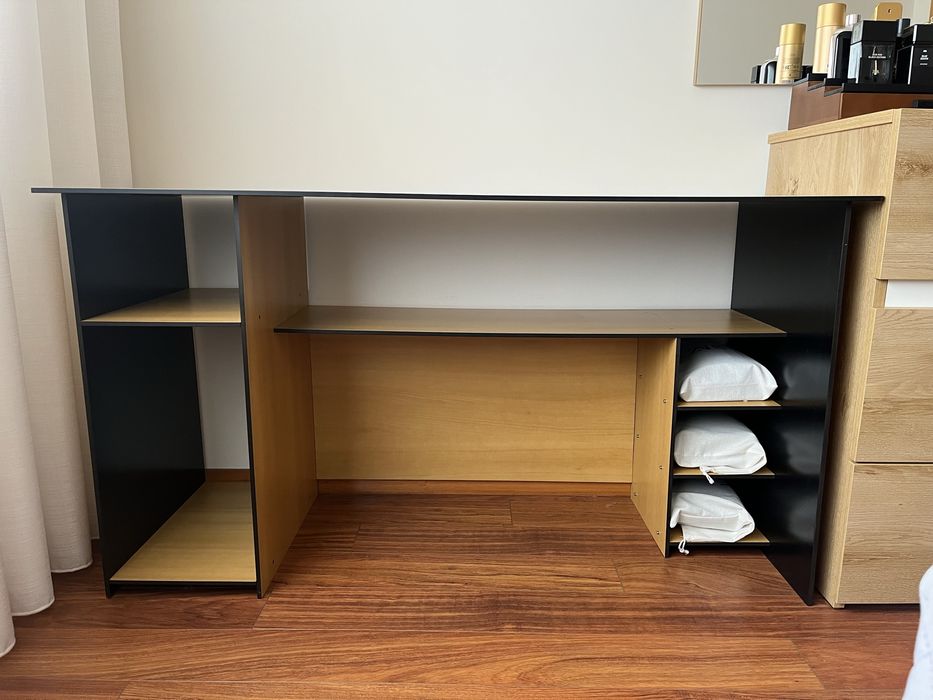 Secretária p/ escritório ou quarto