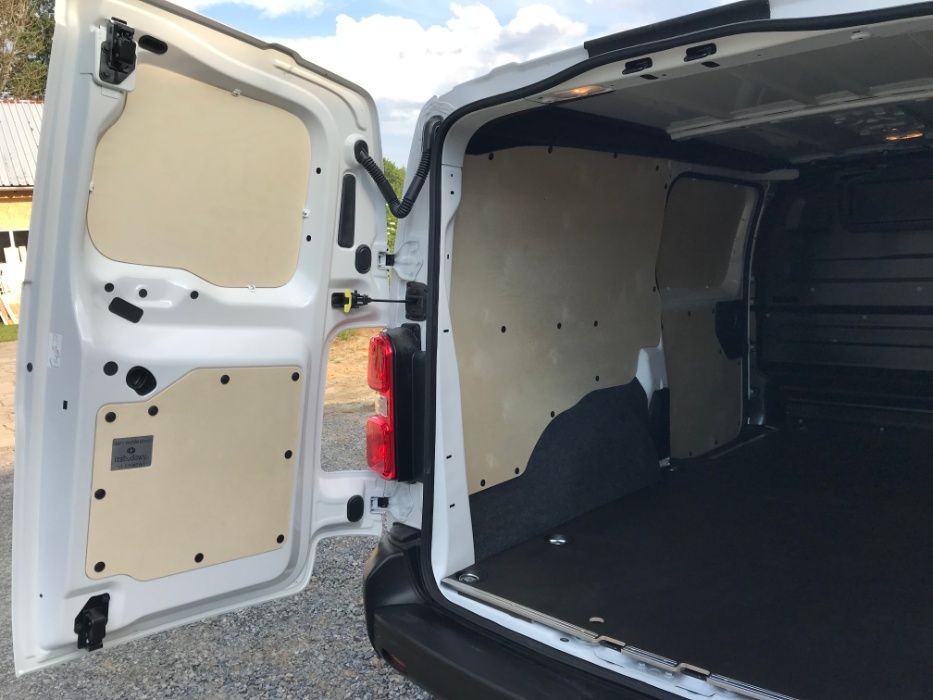 Zabudowa busa Jumpy Expert Proace Vivaro L3 - CNC