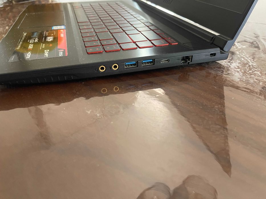 Portátil Gaming MSI GF63 — i7 / GTX 1050 Ti / 24GB RAM / 1.14TB