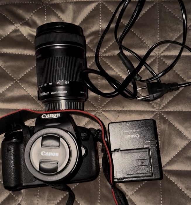 Фотоапарат Canon 650 D
