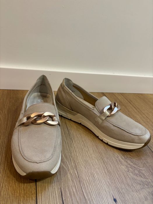 Beżowe mokasyny Rieker, rozmiar 41 – jak nowe, założone raz