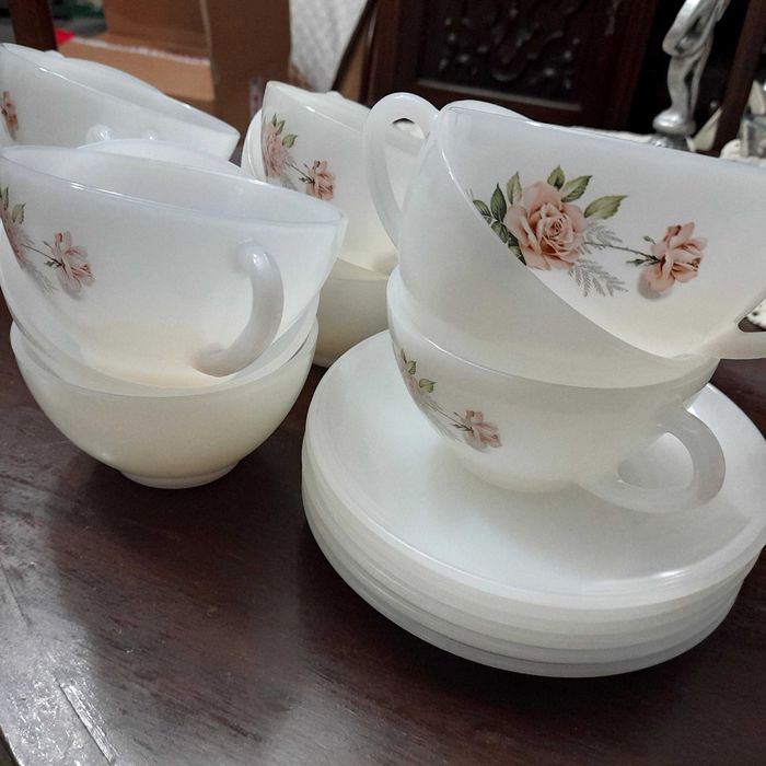 Loiça chávenas chá e de café