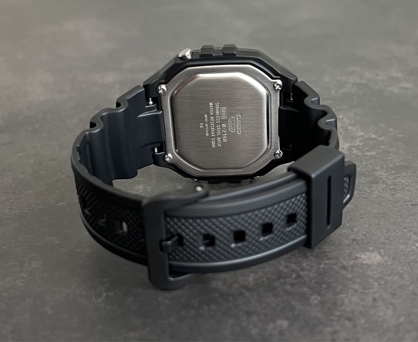 Годинник спортивний Casio W-218H-1B новий оригінал illuminator