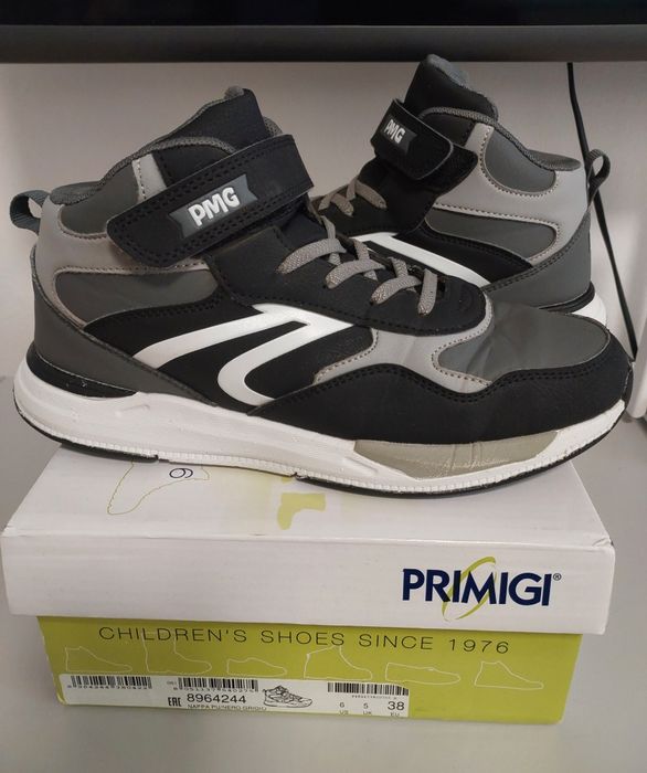 Кросівки підлітку Primigi  38