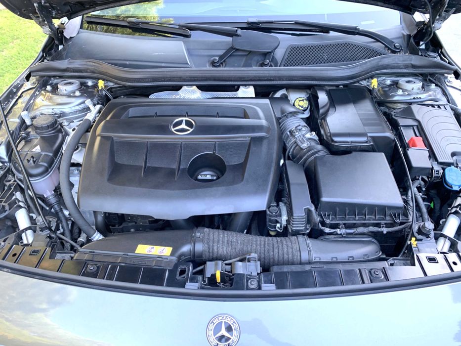 Mercedes GLA 180 D Urban Nacional 72 Mil Kms desde Novo