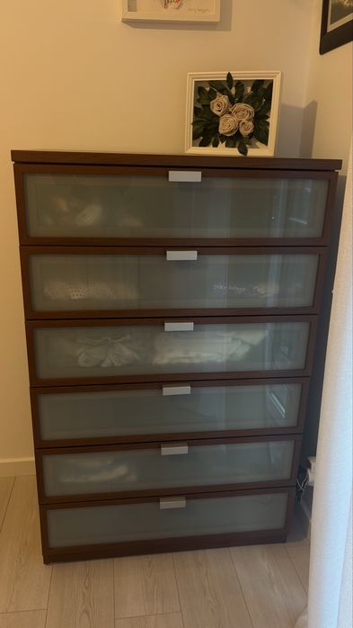 Movel ikea castanho comoda /camiseiro