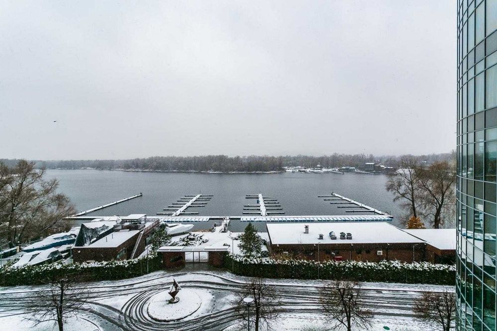 Продаж 3-к квартири в ЖК бізнес класу Riviera Riverside, Р. Окіпної 18