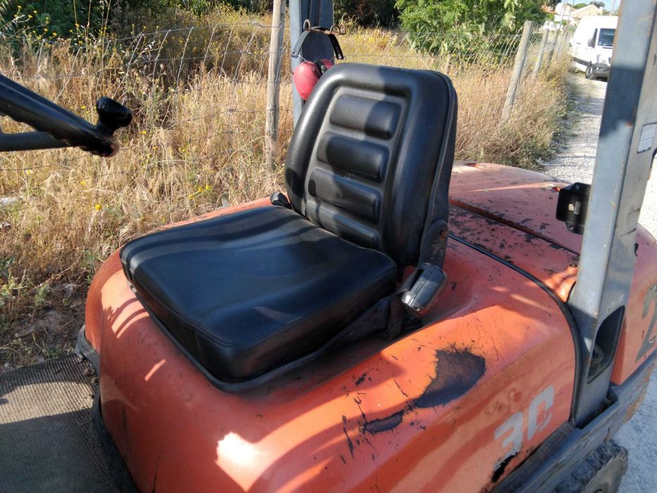 Empilhador Toyota Diesel 3 Toneladas