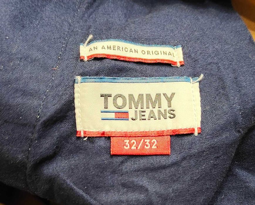 Wr) TOMMY JEANS męskie spodnie materiałowe Roz.32/32