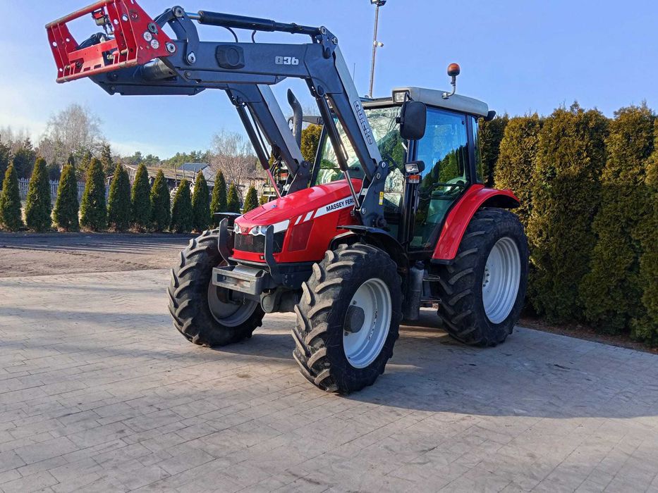 Massey Ferguson 5420 z ładowaczem