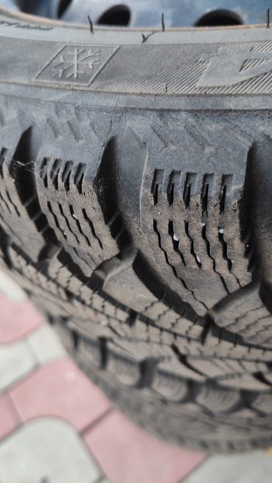 Зимова гума 195 55 р16