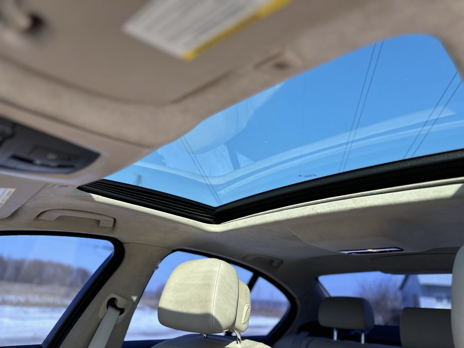 Продам BMW 5 F10.