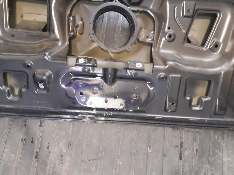 Ляда тадвері пасат б8 під відновлення