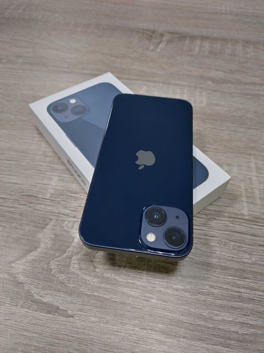 В дуже хорошому стані телефон Apple iPhone 13 на 128Gb