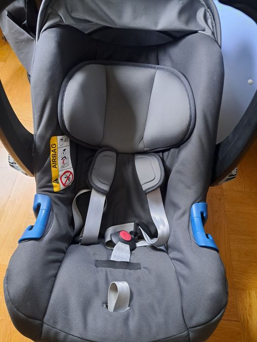 Автокрісло Britax Romer Baby-Safe plus II з базою в комплекті