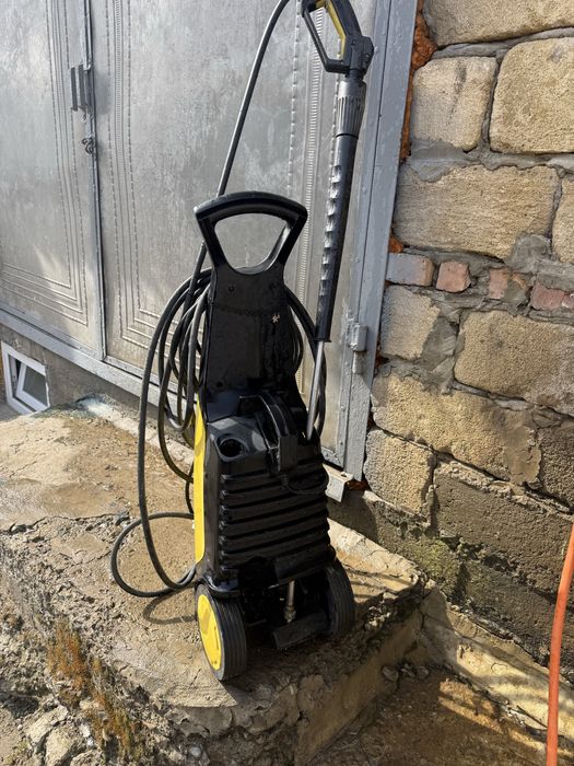 Продаю карчер 720