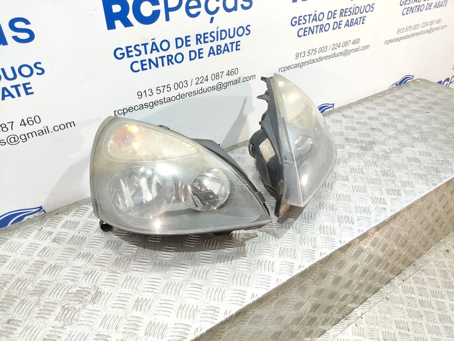 Oticas Farol Frente Frontal Direita Esquerda Original Renault Clio 2