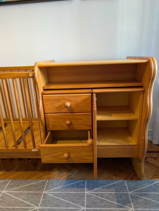 Cama de bebé convertível + quarto completo (madeira maciça)