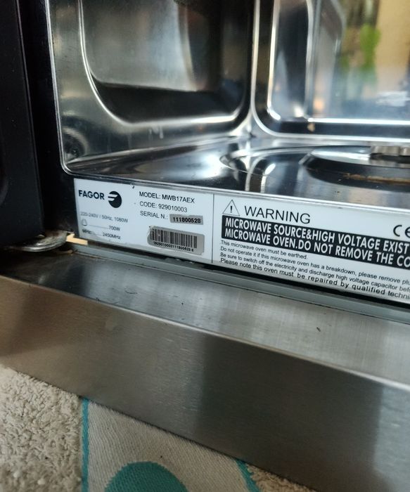Conjunto eletrodomésticos FAGOR (microondas, forno e placa)