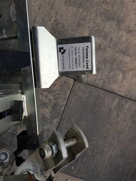 Bagaznik rowerowy na hak,stojak na 2-rowery uchylny Twinny Load Swing