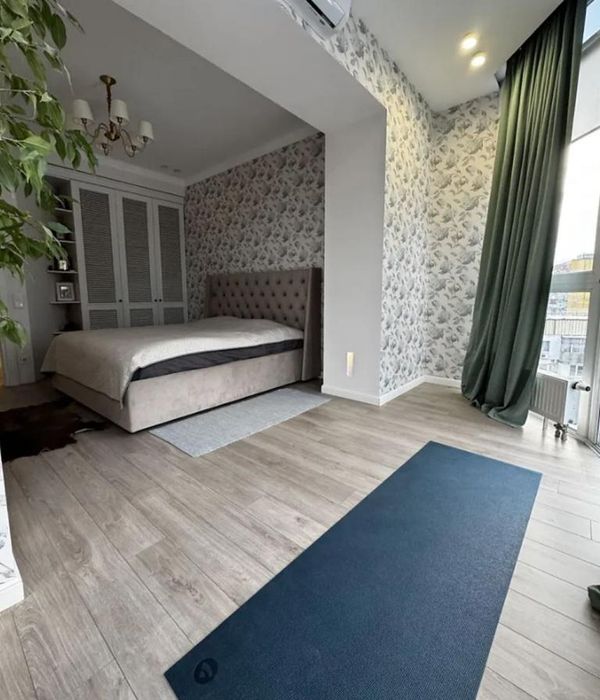 Продам 3-комн квартиру в районе Херсонская ул.