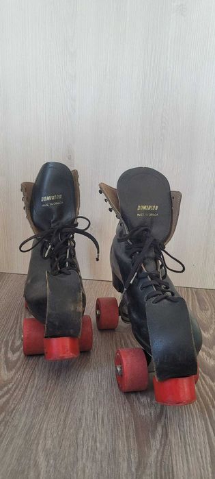 Patins vintage Dominion – 4 rodas - Made in Canada