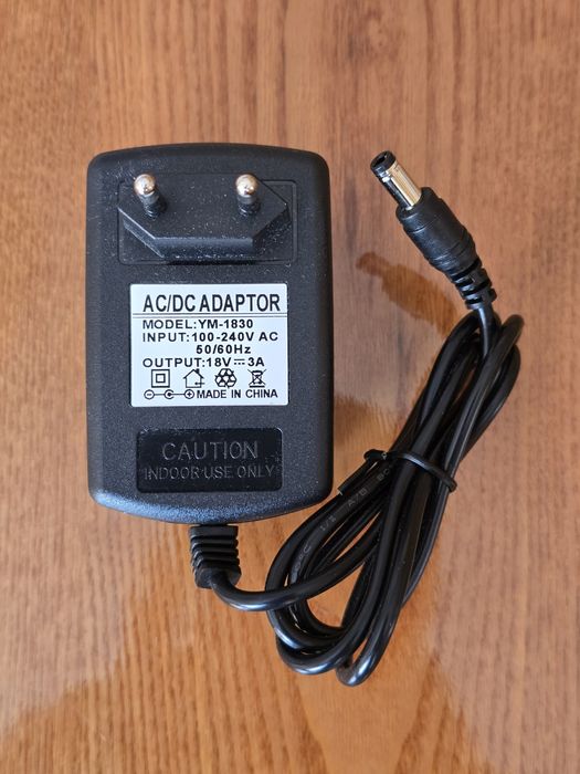 Блок живлення / мережевий адаптер AC/DC 18V 3A