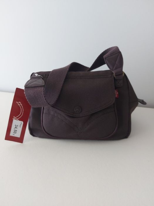 Mala de senhora da levi's