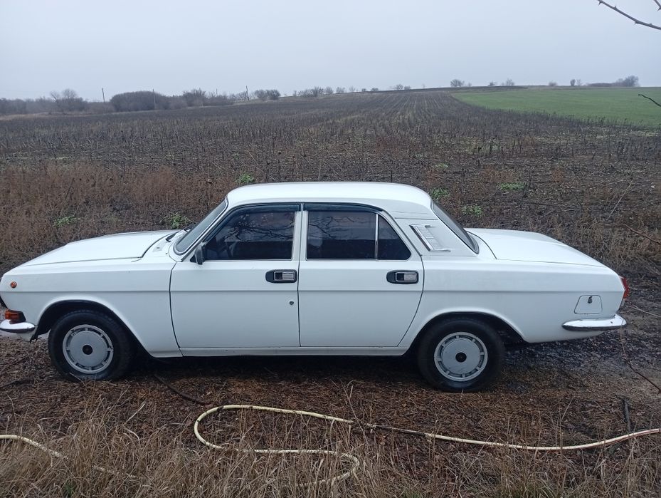 Продам Волга 2410