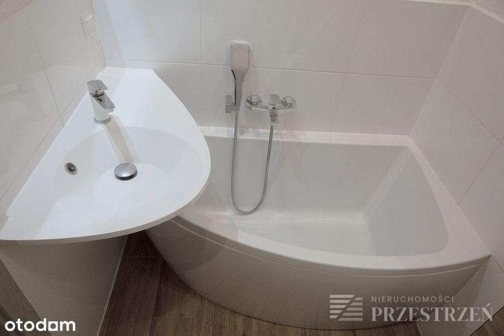 42m2, 2 pokoje, nowe instalacje, klima