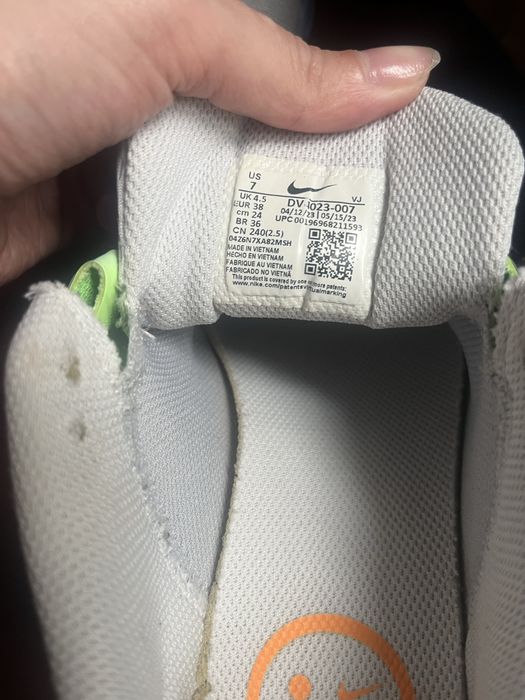 Жіночі кросівки Nike Air Winflo 10, сірі, розмір 38