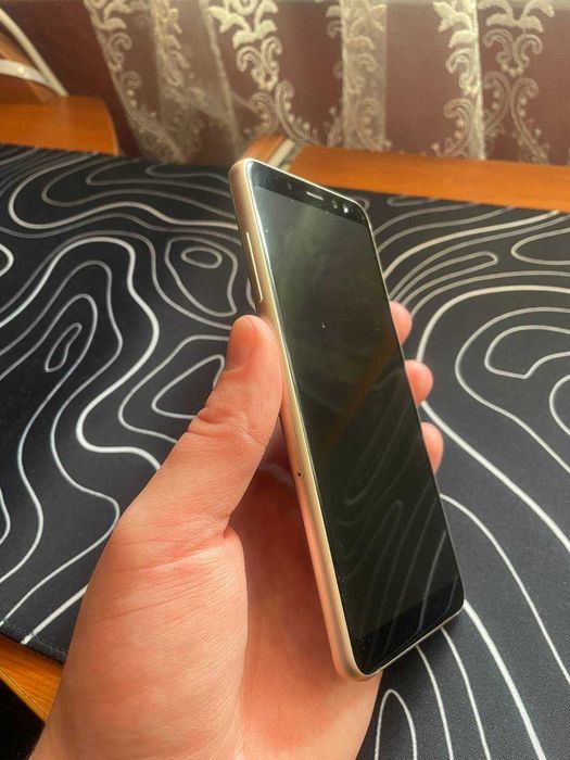 Продам Samsung Galaxy A8 (2018) SM-A530F | 2 SIM