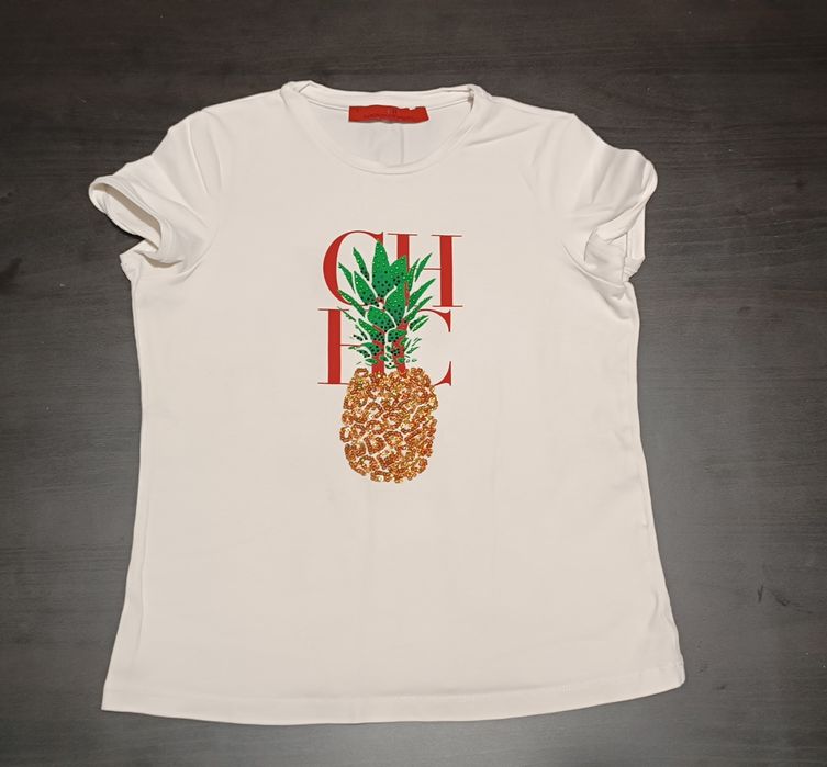 T-shirt Menina. Carolina Herrera. Como Nova. 6 Anos