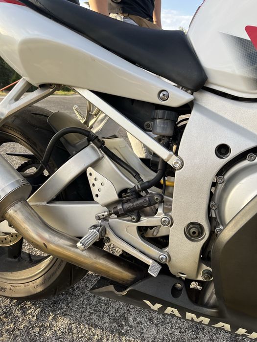 Yamaha R6 (25kw livrete)