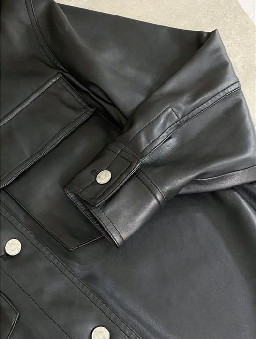 Сорочка з еко-шкіри BERSHKA