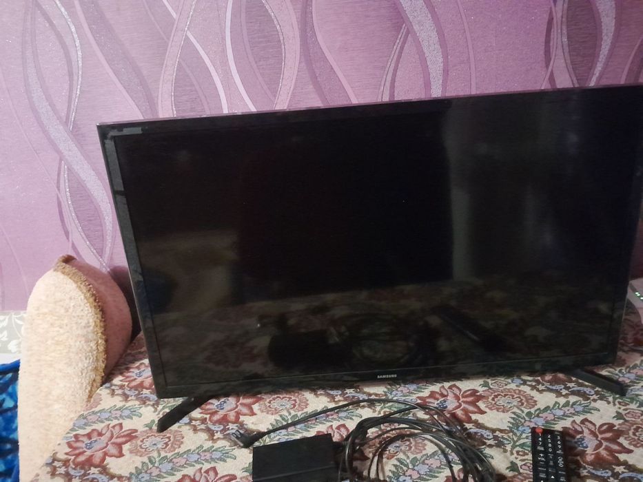 Продам телевизор Самсунг