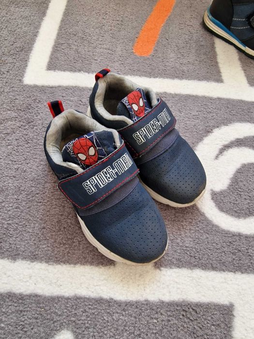 Buty adidasy chłopięce 16 cm. Cool club smyk. Spider men. Roz 24.