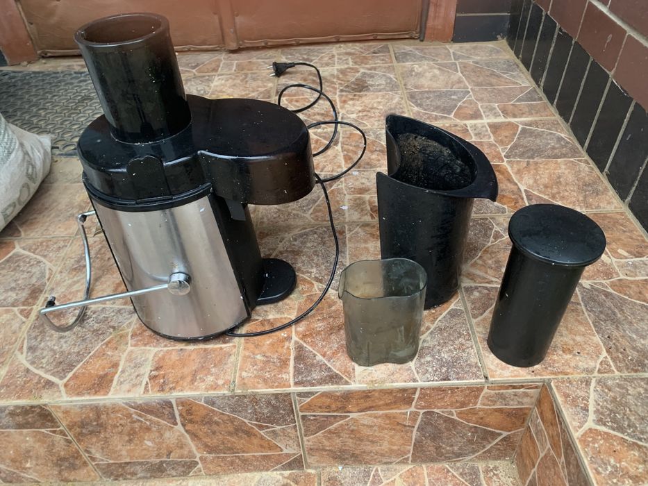 Соковижималка Digital 900вт