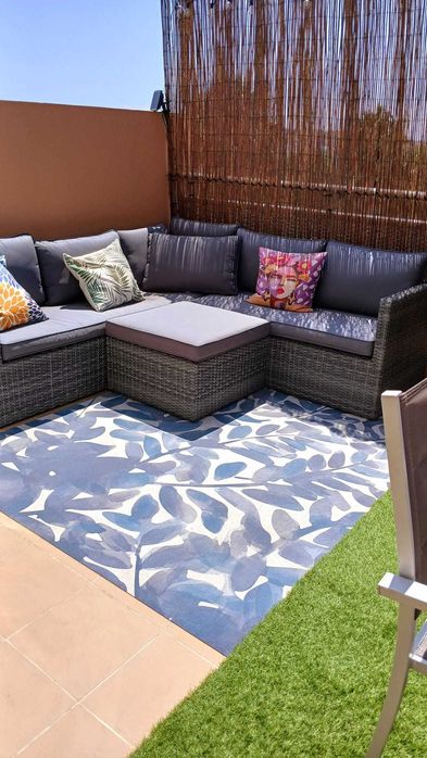 Apartamento T0 convertível em T1 com amplo Terraço Carcavelos