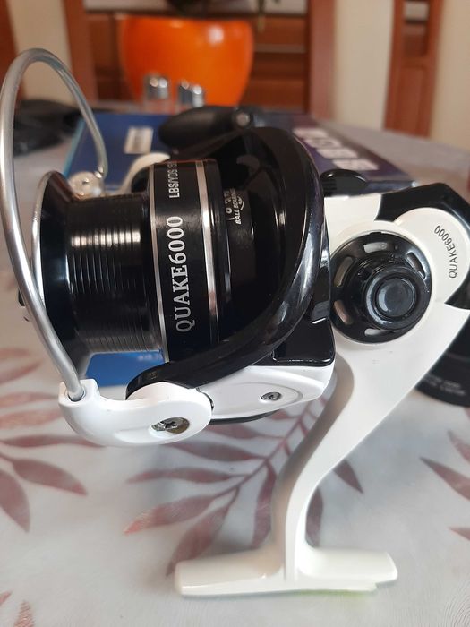 Kołowrotek Quake 6000.